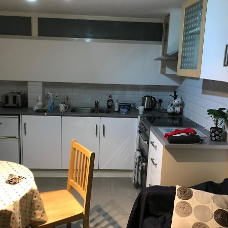 West Kensington 3 bedroom Apartment Londen Buitenkant foto
