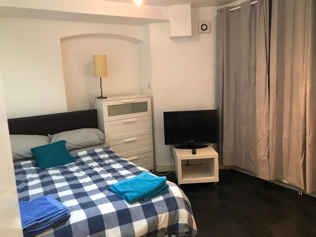 West Kensington 3 bedroom Apartment Londen Buitenkant foto