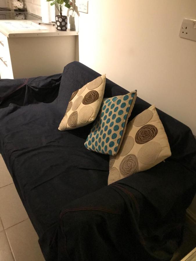 West Kensington 3 bedroom Apartment Londen Buitenkant foto